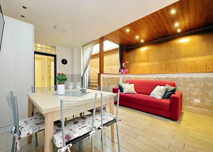Spacious Vatican With Terrace Vakantiehuis *