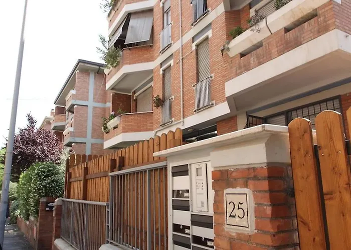 Spacious Vatican With Terrace Vakantiehuis Rome