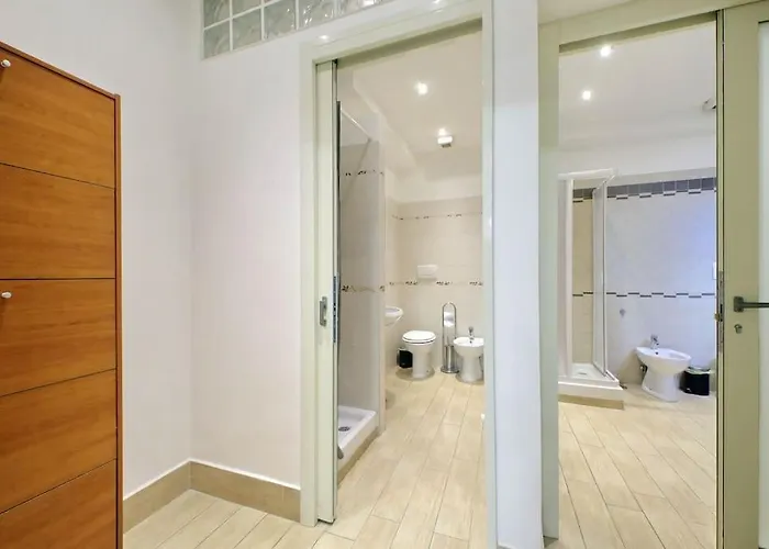 Spacious Vatican With Terrace Vakantiehuis *
