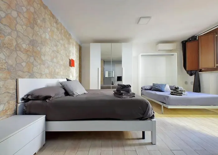 Vakantiehuis Spacious Vatican With Terrace *