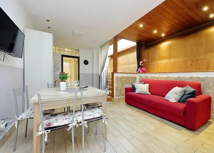 Vakantiehuis Spacious Vatican With Terrace Rome
