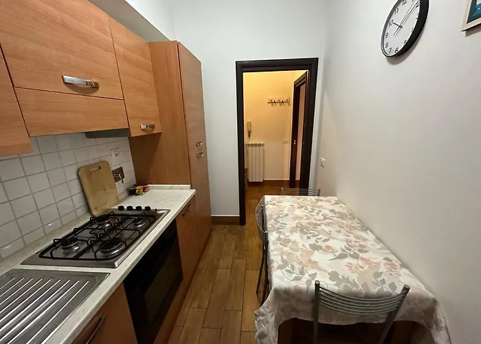 Vakantiehuis Spacious Vatican With Terrace *