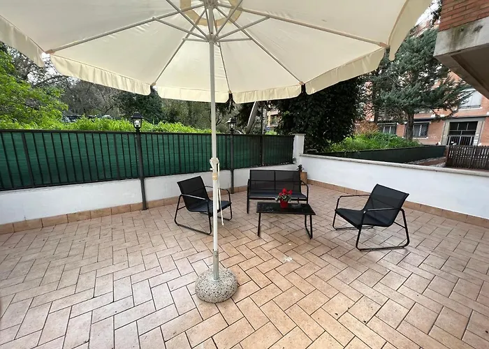 Spacious Vatican With Terrace Tatil Evi